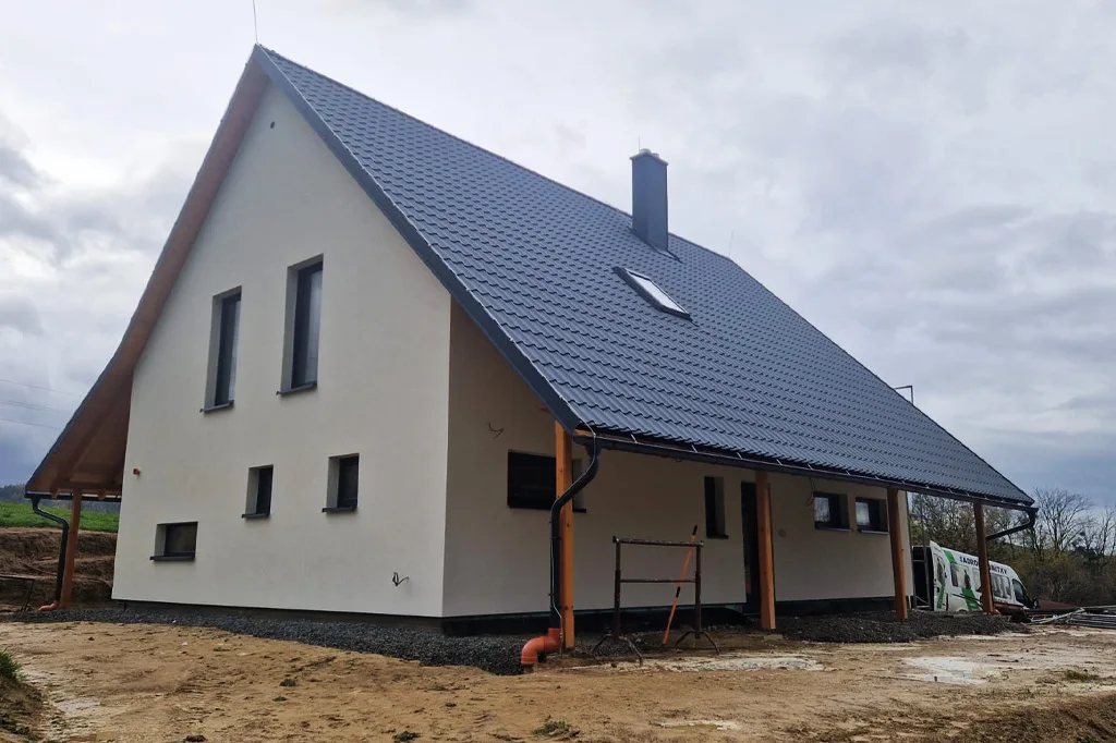 Realizacja: elewacja budynku – Omitky Wodecki